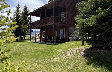 Charming Cabin with Spectacular Mountain Views near Madison River in Ennis, Montana - Foto 7