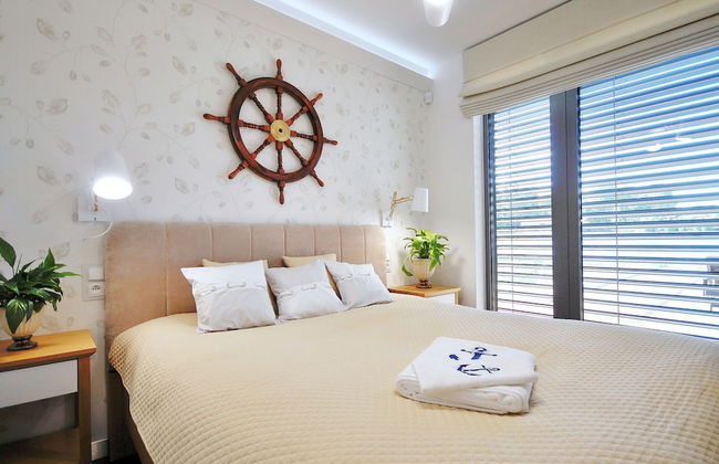 Unique Holiday Home on the Water, Bytow - Photo 2