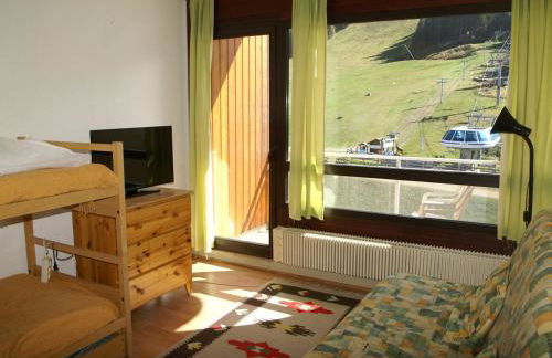 Studio 3 couchages au pied des pistes avec balcon - FR-1-557-86 - Foto 10