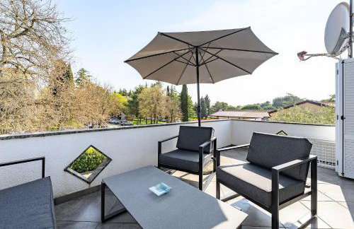 Traumhaftes Apartment nur 300 Meter zum Strand mit Blick auf Tennisplatz - Hund willkommen - Foto 20