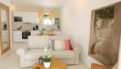 Seafront Calista Beach House With Garden - Foto 3