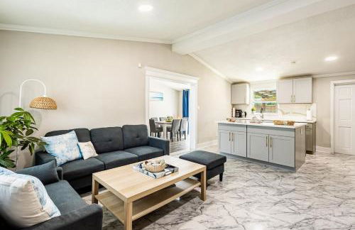 Light & Cozy Oasis with Private Pool and Hot Tub - Foto 37