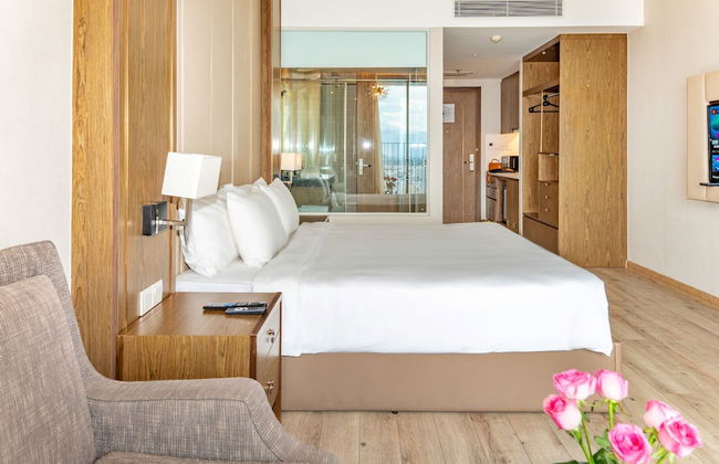 LYN Panorama Beachfront Studio - Foto 12