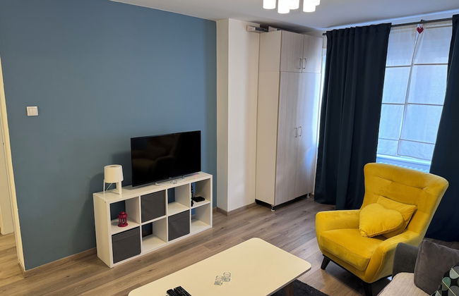 Central Park Apartments - Photo 38