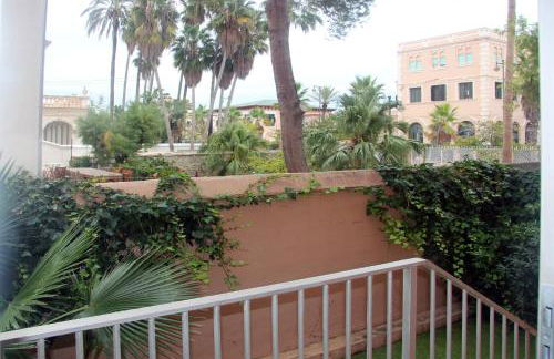 Holiday Apartments Malvarrosa Beach - Photo 39