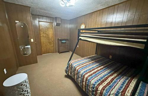 Buffalo Playhouse with game room - Photo 7