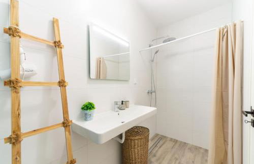 Rural holiday home in Netos-Almagreira with shared pool - Foto 75