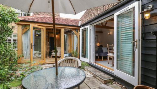 Little Barn - Photo 2