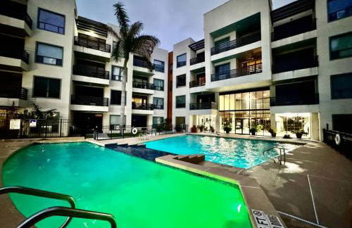 Luxury Condo with Pool and Jacuzzi - Photo 14