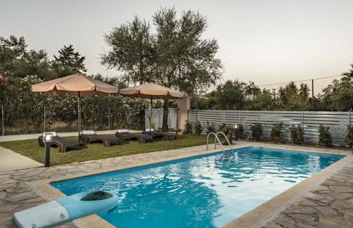 Murtini Stone Villa with Private Pool, by ZanteWize - Foto 45