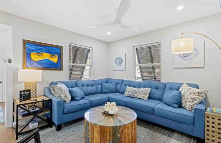 The Surf House: Stylish 2BR Haven - Foto 1
