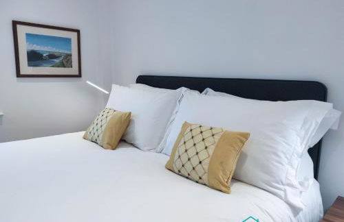 Orion House - Luxury Apartment overlooking Milford Marina, Pembrokeshire - Foto 14