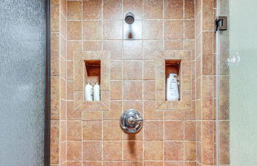 Scenic Getaway with Fire Pit and Grill in Columbia! - Foto 14