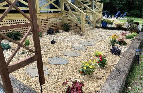 Riverside Relaxer w/Hot Tub+Fire Pit +Wifi & view - Foto 30