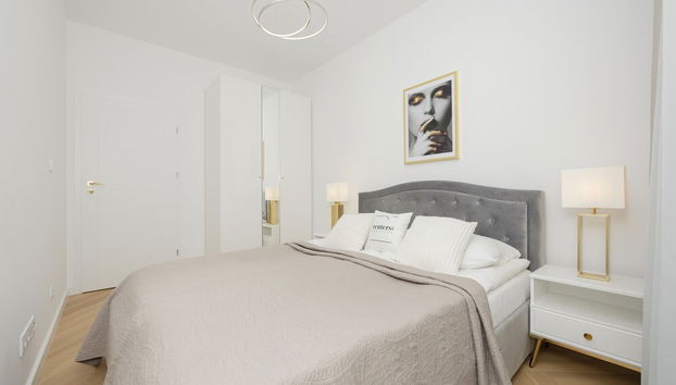 Modern With Parking by Renters Prestige - Foto 5, Habitación