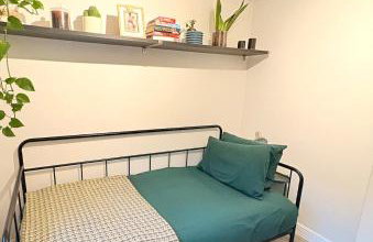 Marlow Family Retreat, Short Stroll into Town - Photo 6