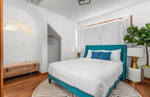 Luxurious Lake Park House: Sleeps 25, Pool, Hot-tub, Firepit and Game Room! - Foto 2