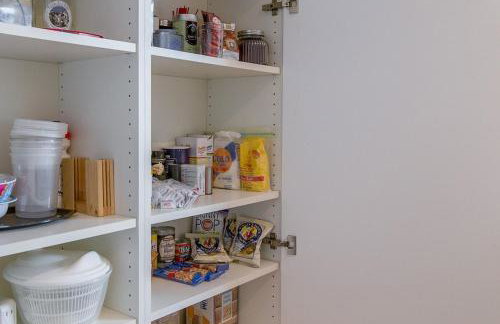 Peaceful Oasis on Munjoy Hill 1st flr 3BR parking - Foto 3