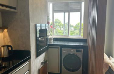 Apto lindo e completo com piscina em Itajai - Foto 23