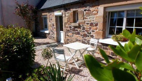 Ty Jeanne, le charme de la pierre au coeur du village - Photo 3