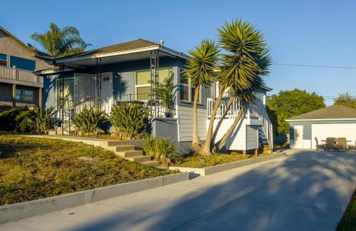 Quaint Mid-Century Cottage by the Coast - Foto 27