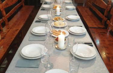 CASA TURÍSTICA Villa Carmen, CON AMPLIO JARDIN QUE INCLUYE BARBACOA, 2 PORCHES, PARKING PRIVADO Y PISCINA - Foto 8