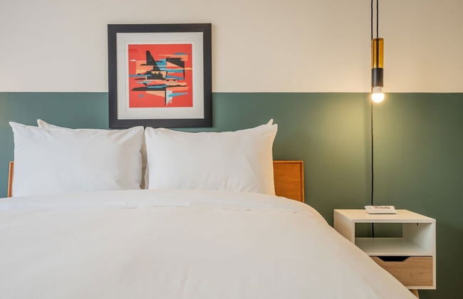 Picturesque 2BR in Casco Antiguo - Photo 42