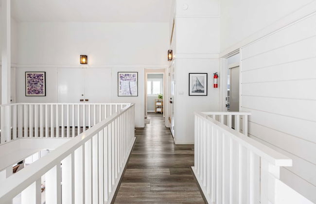 Unbeatable Beachfront Bliss w/ Ocean Views, Luxe Interiors & Patio Beach Road - Foto 19