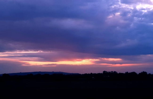 Barn Retreat/ Hottub/ Bbq/ Petsok/wi-fi - Photo 10