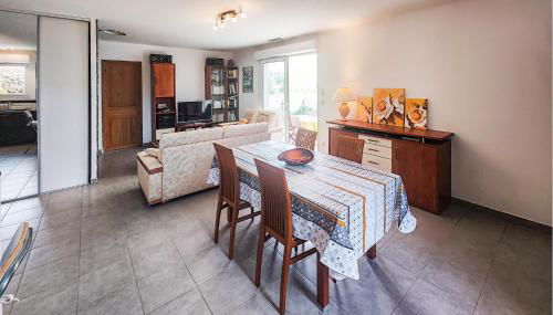 2 Bedroom Nice Home In Cessenon-Sur-Orb - Foto 5