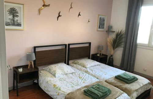 Villa Cléa, belle propriété provençale, jardin, piscine, au calme - Foto 6