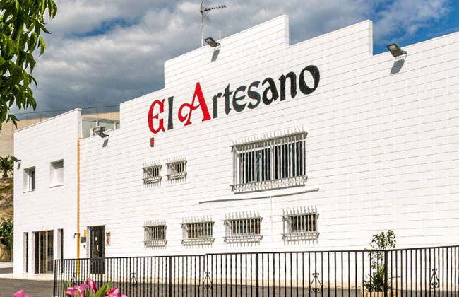 Visita a la fábrica de turrones El Artesano - Foto 1