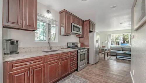 Bear Forest Hideaway, 5 Bed's, Indoor Fireplace! - Foto 5