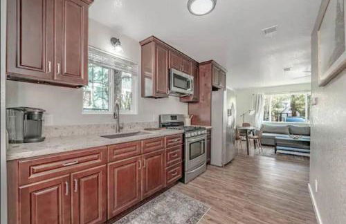 Bear Forest Hideaway, 5 Bed's, Indoor Fireplace! - Foto 5