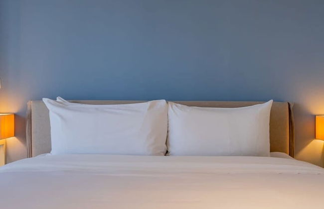 w Amazing 1BR With Balcony in YOO - Foto 26