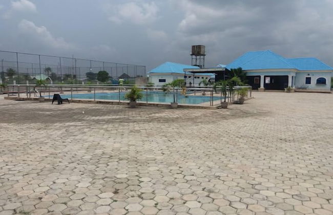 Heroes Luxury Apartments and Suites - Foto 34