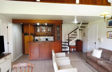 Duplex Floresta Negra - Sua Base perfeita em Gramado! Ótima LOCALIZAÇÃO LAGONegro 500m - 02 Quartos e 02 Banheiros para FAMILIA em CONDOMINIO FECHAD0, cozinha completa com GARAGEM e portaria 24h - Foto 12