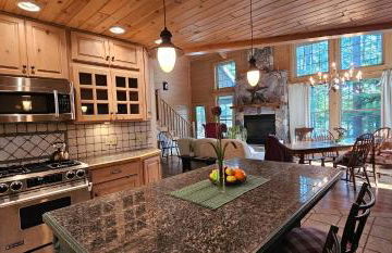 River Bend Escape by Leavetown Vacations - Foto 37