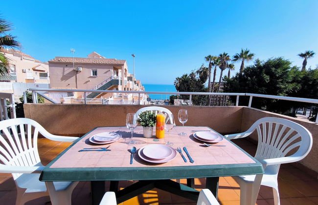 Bungalow With Stunning Sea Views, Just One Street From the Beach - Foto 1