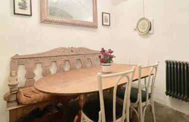 Casa Valentino in Via Liberale Isolabona Sleeps 8 Isolabona Italy - Foto 5