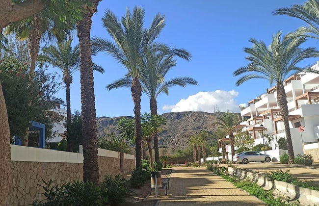 2 Bed Apt - Close To Beach - Pool - Balcony - Foto 15