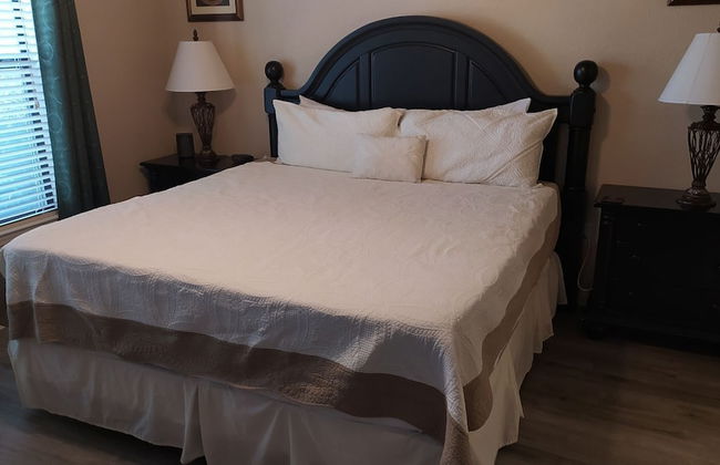 10 miles to Disney World, 2 pools, fitness room, WiFi, balcony, washer, dryer, kitchen - Foto 11