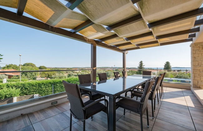 Paula - With Pool - H - Photo 21