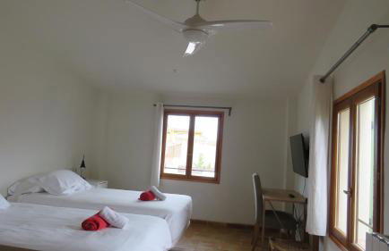 Escape to a spacious retreat with garden - Foto 26