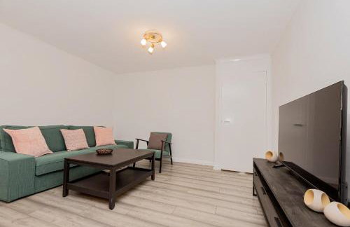 2BR with parking, Mill Hill, NW London, 10min Tube - Foto 15