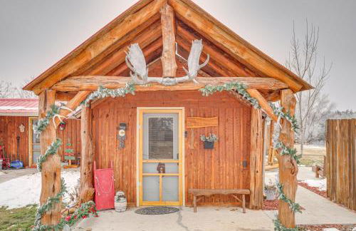 Glenvil Cabin with Gas Grill Steps to Dock and Pond! - Foto 23