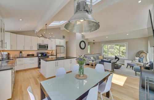 Alluring Hampton Bays Hideaway < 2 Mi to Beach! - Foto 3