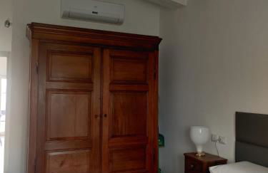 Bilocale in residence vista lago con piscina - Foto 22