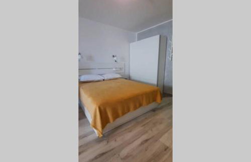 MARIA, Modern studio apartment with private parking - Photo 4
