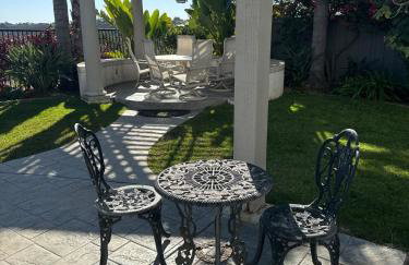 Luxe Family Villa ,116 inch Theater, Yard , Near Beaches - Photo 13